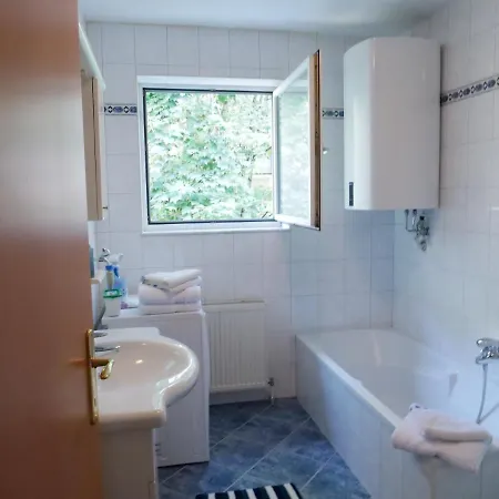 Apartment Modern Bahnhofsnaehe Linz