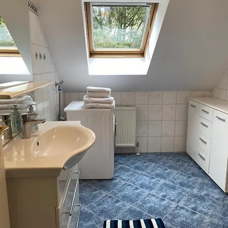 Apartment Modern Bahnhofsnaehe *