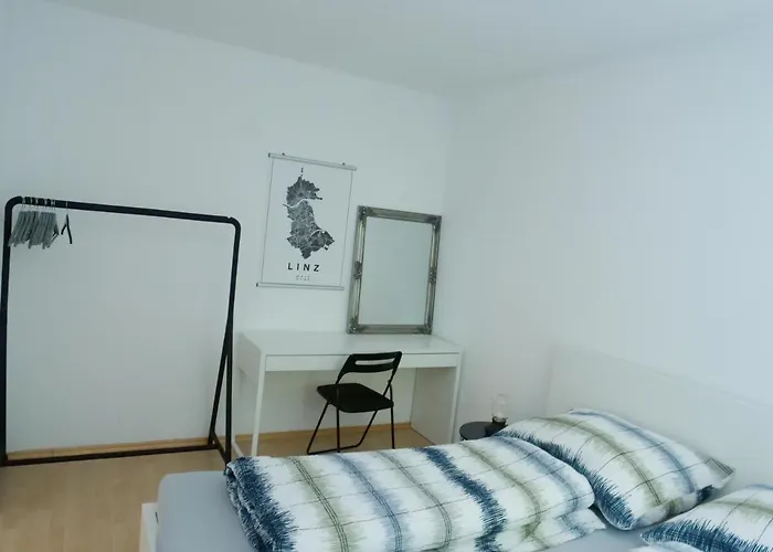 Modern Bahnhofsnaehe * Linz