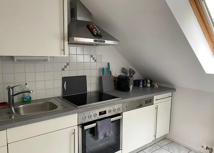 Modern Bahnhofsnaehe Lägenhet Linz